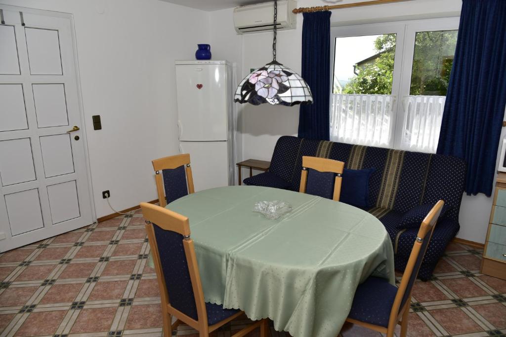Fotografie z fotogalerie ubytování Apartment Blumen Oase v destinaci Malinska