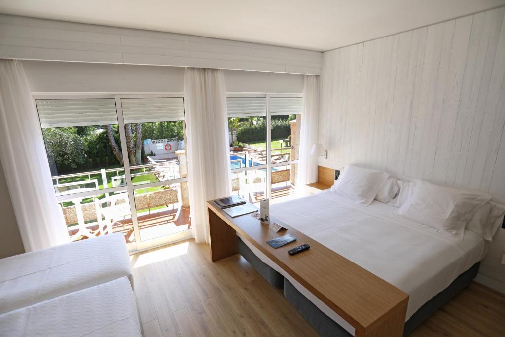 Hotel Spa Atlántico San Vicente do Mar, San Vicente do Mar ...