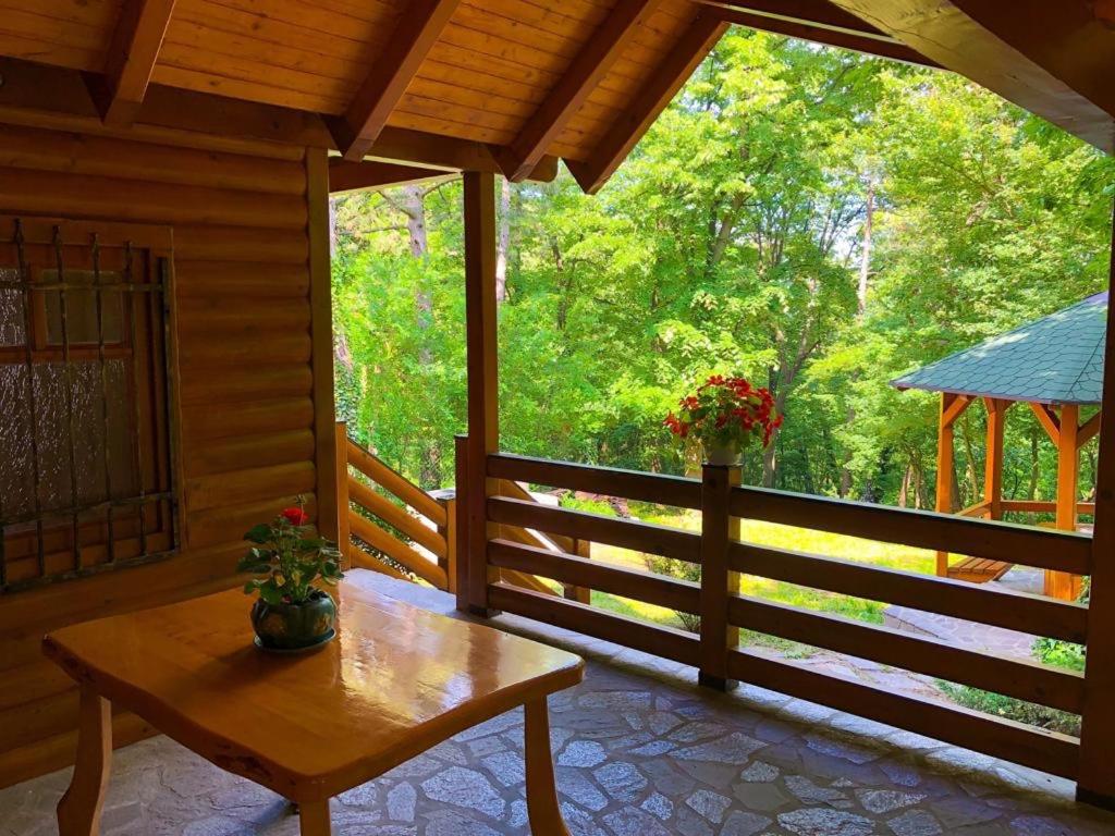 Balkoni atau teres di Brvnara Vršac