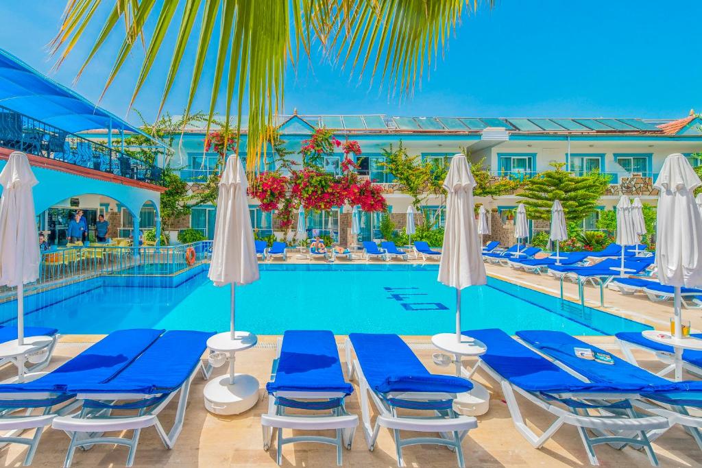 Bazén v ubytování Sunberk Hotel nebo v jeho okolí