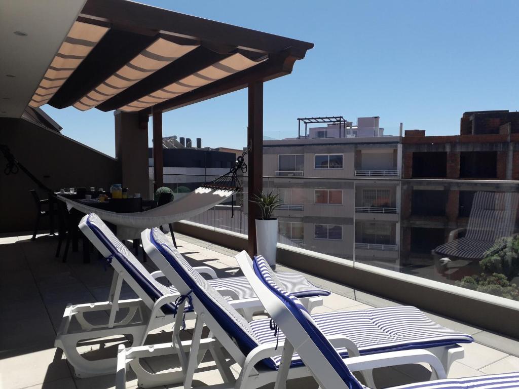 Balkón nebo terasa v ubytování CMB Guesthouse