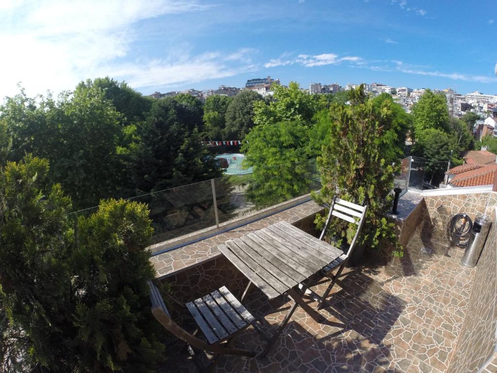 Nespecifikovaný výhled na hory nebo výhled na hory při pohledu z hotelu