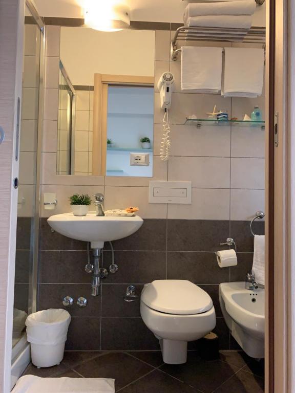 Koupelna v ubytování Hotel Palma Benessere