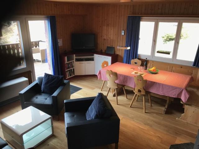 Posezení v ubytování Chalet Casa Cresta - Top of Lenzerheide - bis 8 Personen