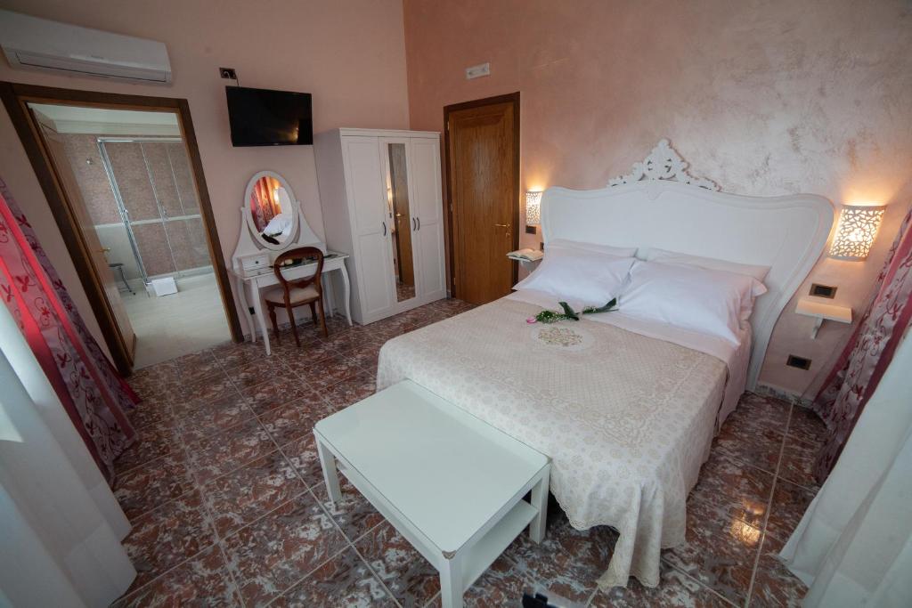 Relais d 'Itria - Quarto Queen Com Vista Jardim
