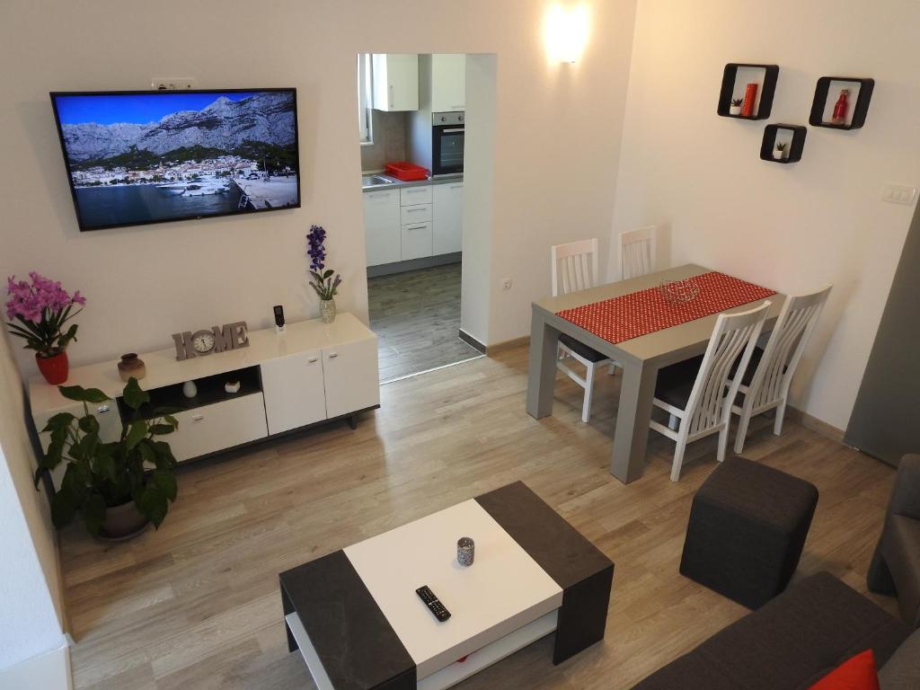 Apartments Edita, Makarska, Croatia - Booking.com