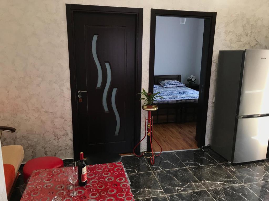 Postel nebo postele na pokoji v ubytování Kobuleti Guest House chexov 24