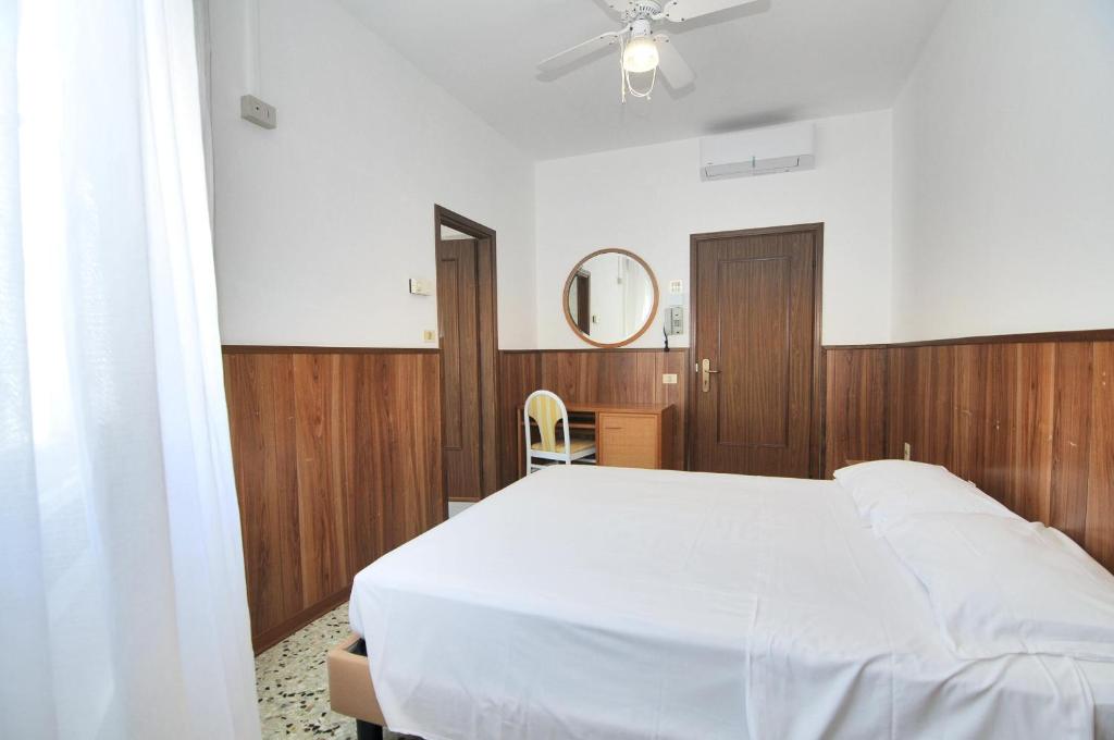 Postel nebo postele na pokoji v ubytování Venus Best Price