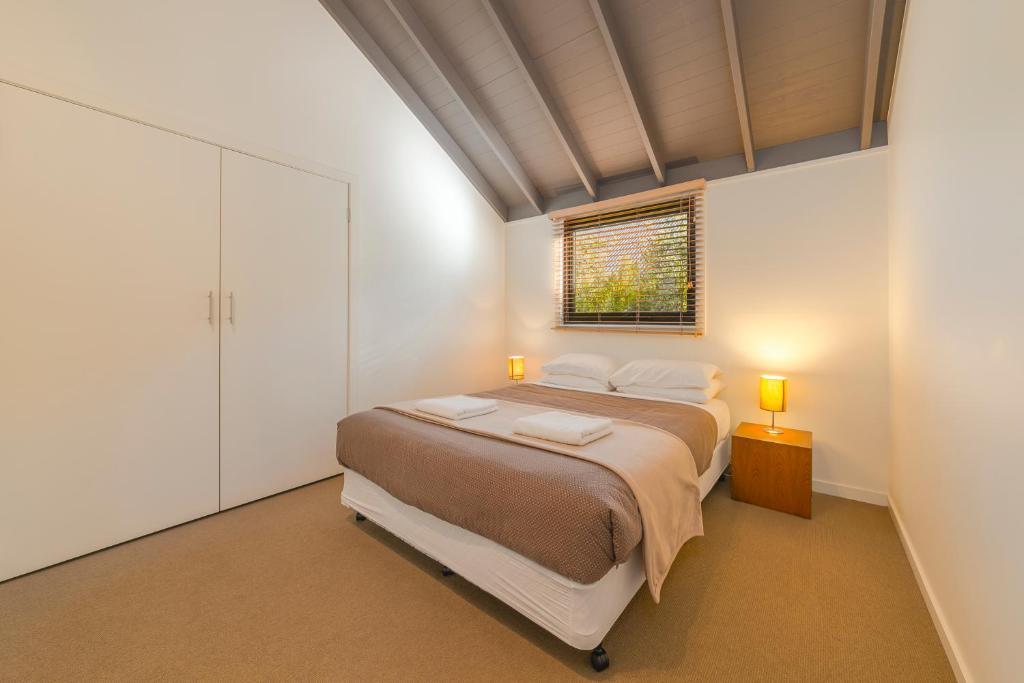 Postel nebo postele na pokoji v ubytování Southern Ocean Villas