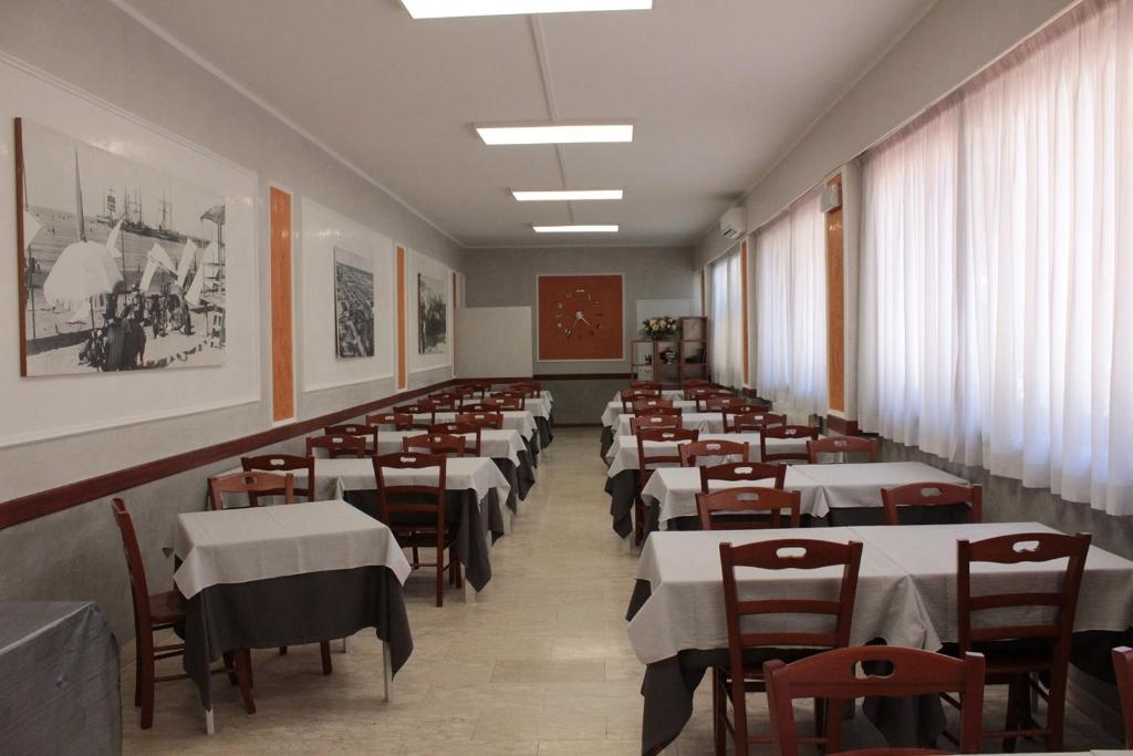 Restaurace v ubytování Hotel Derna