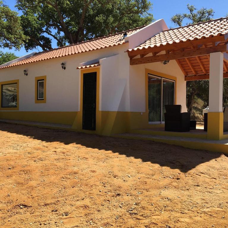 Montum Farm Living - One-Bedroom House