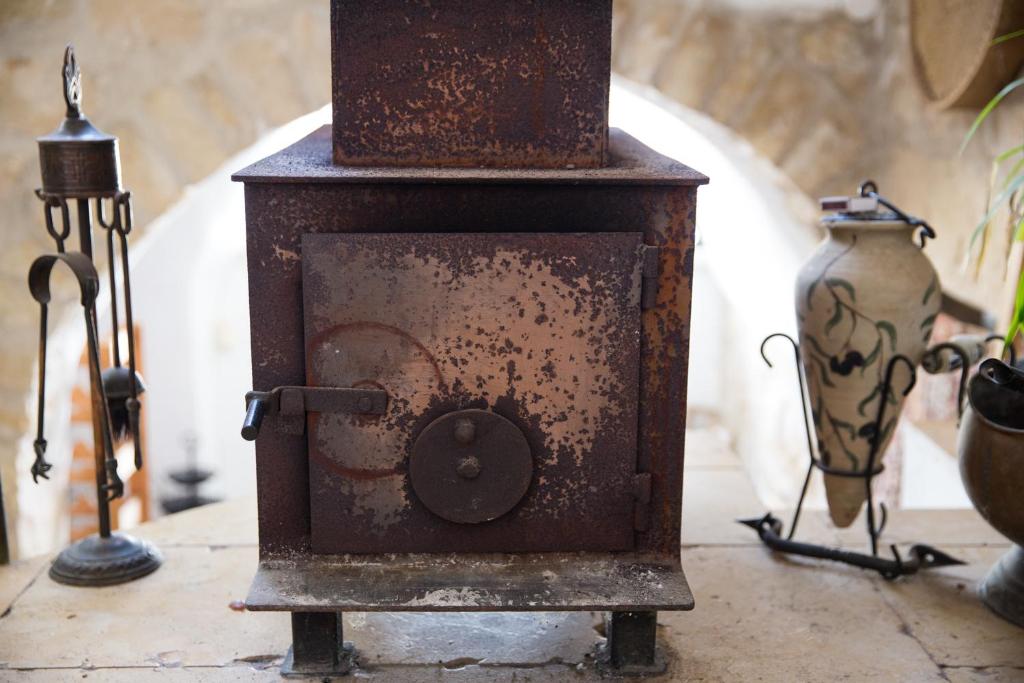 Mikes Khan, Abū Ghaush – Updated 2023 Prices