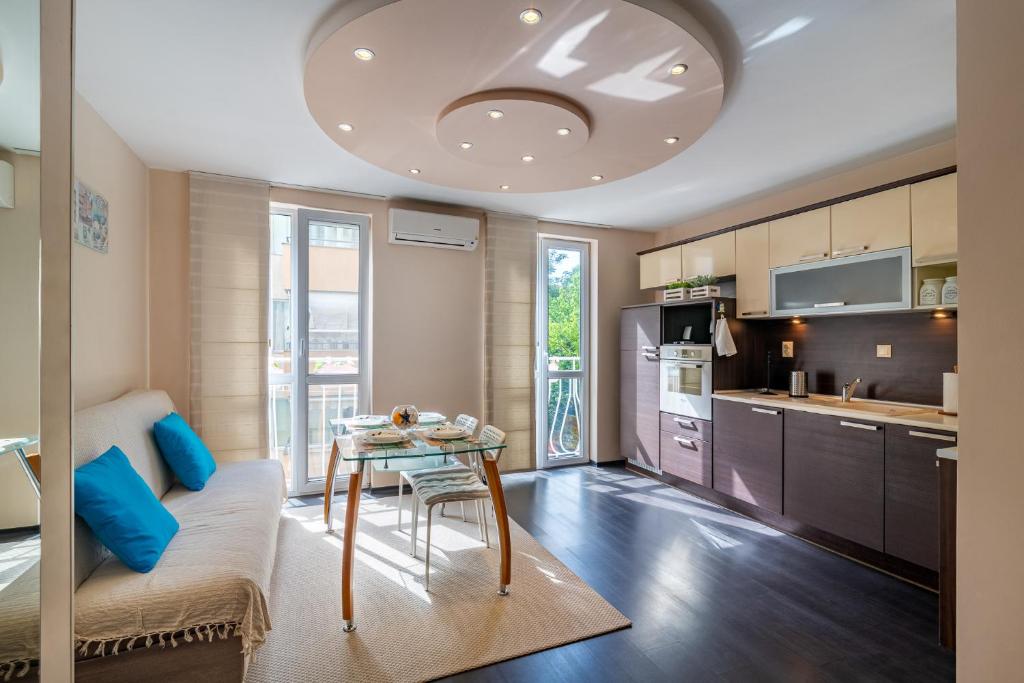 top location apartment in the center