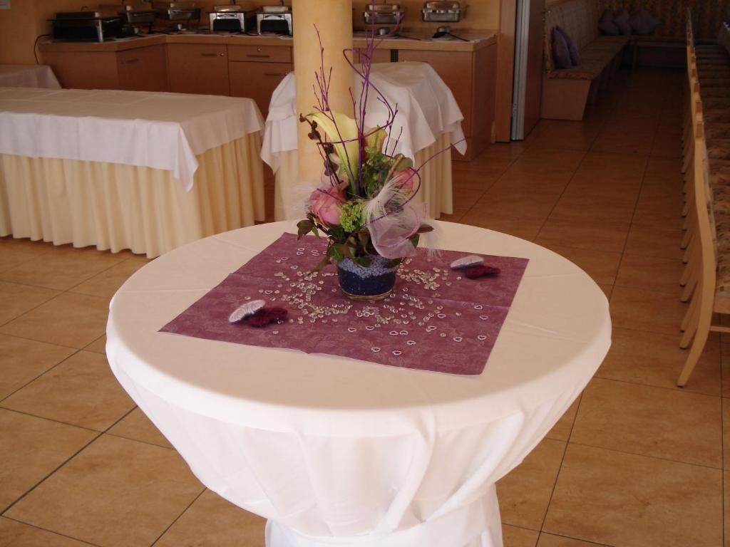 Foto sihtkohas Witzelroda asuva majutusasutuse Panorama Hotel am Frankenstein galeriist