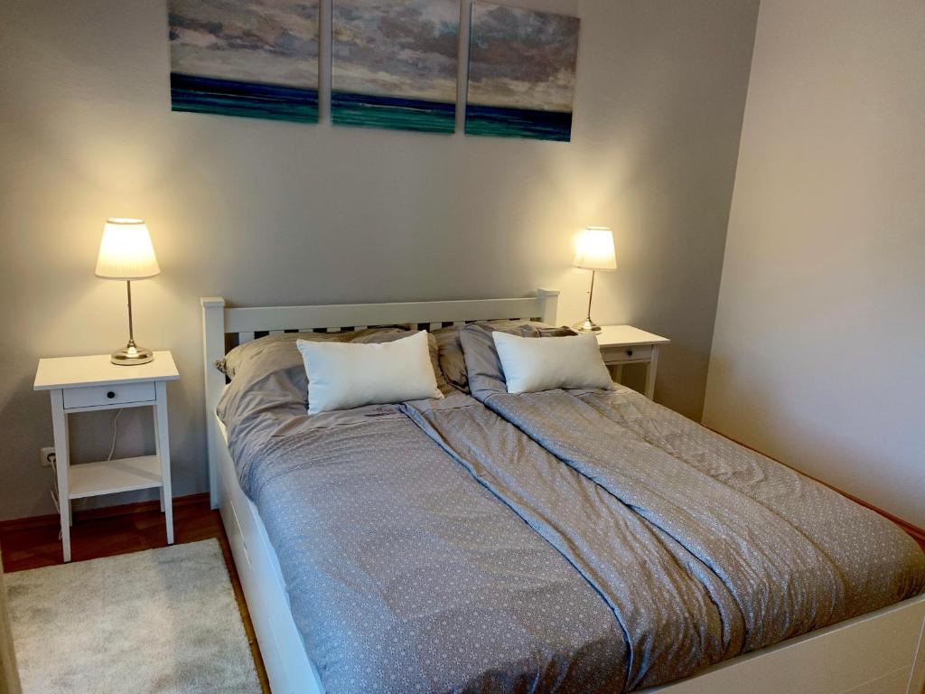 Posteľ alebo postele v izbe v ubytovaní Beach Resort Fonyód