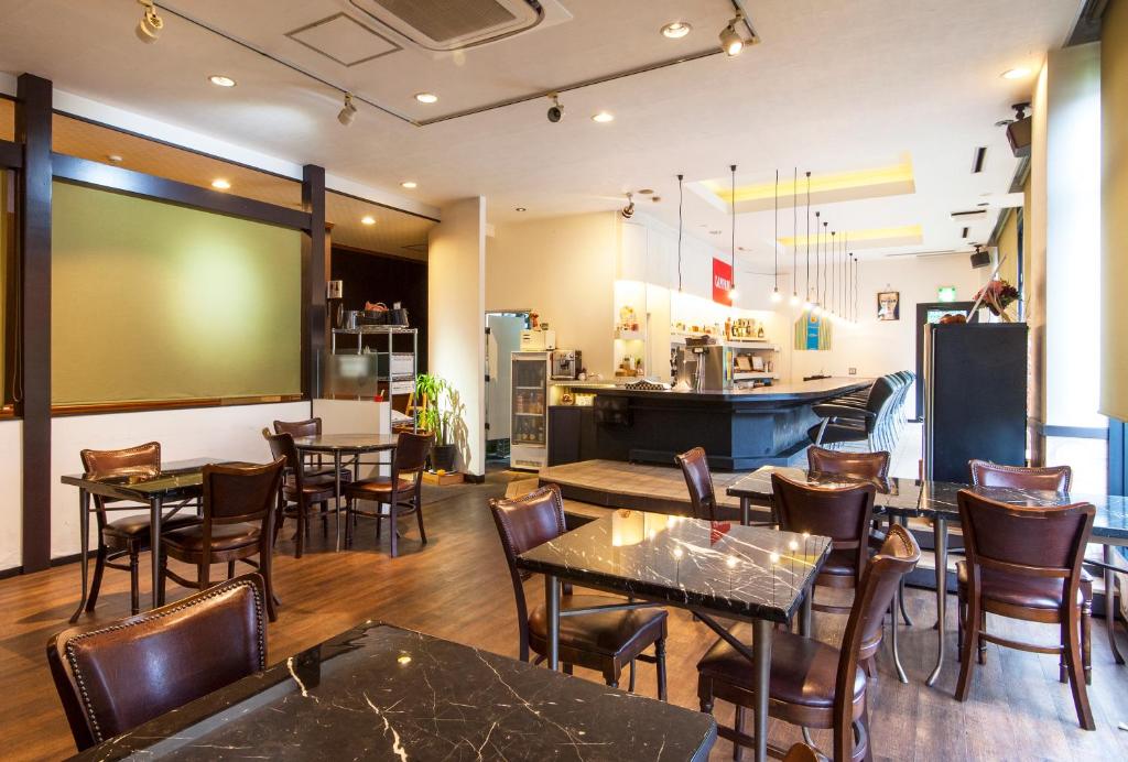 Posezení v ubytování TsukubaNoYu Urban Hotel
