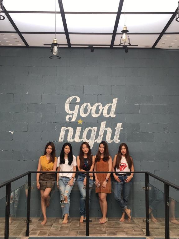 Goodnight Poshtel + Free Netflix - Resim 34