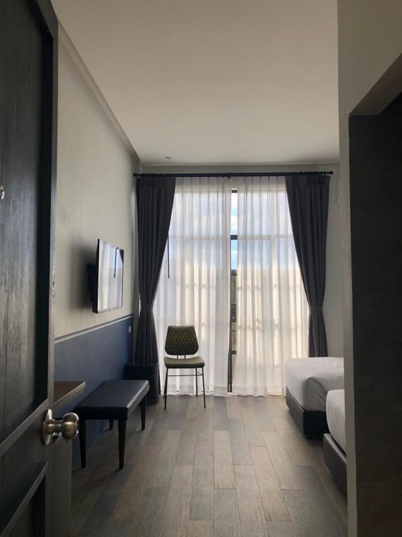 Goodnight Poshtel + Free Netflix - Resim 20