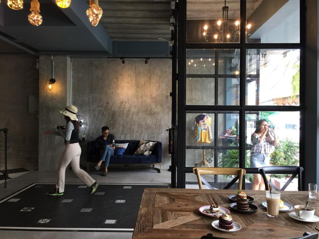 Goodnight Poshtel + Free Netflix - Resim 10