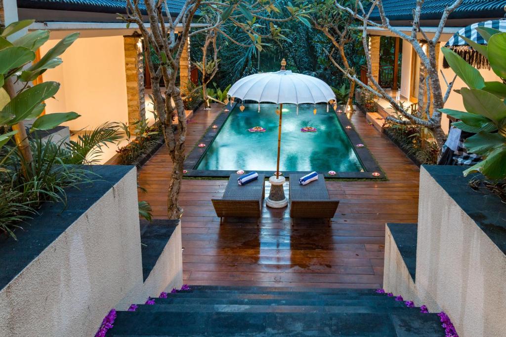 Bazén v ubytování The Pesaren Ubud nebo v jeho okolí