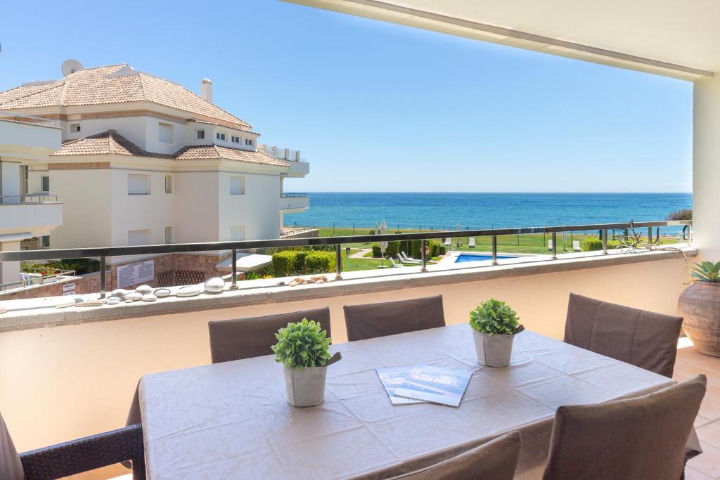Primera línea de playa-Apartamento amplio con vistas al mar ...