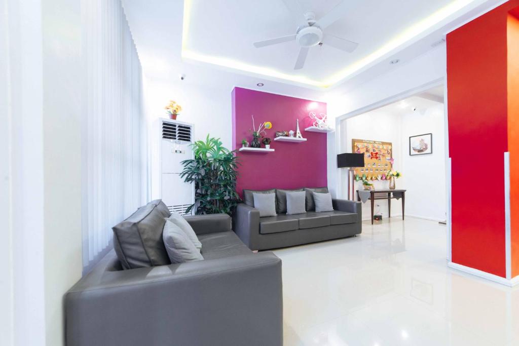 Posezení v ubytování RedDoorz Plus near SM Lanang Davao