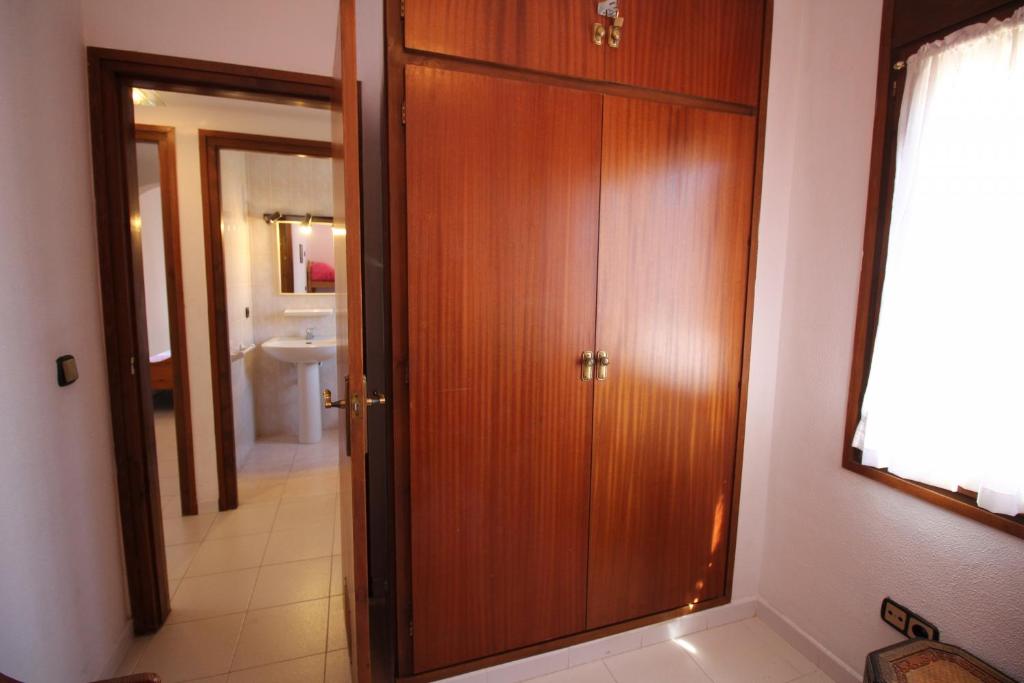 Kúpeľňa v ubytovaní Apart-rent Casa con piscina Sant Maurici 0191