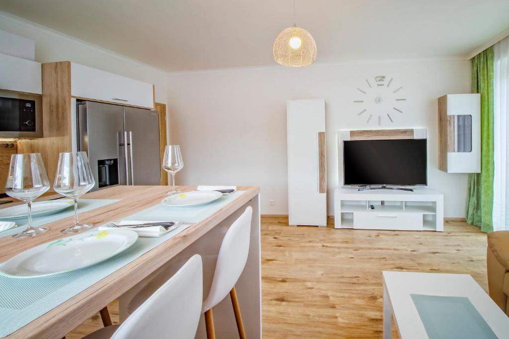 Kuchyň nebo kuchyňský kout v ubytování Aparthotel Klínovec Views