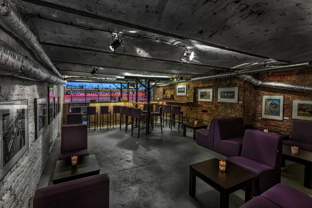 Posedenie v ubytovaní Cinema Rooms - Piotrkowska