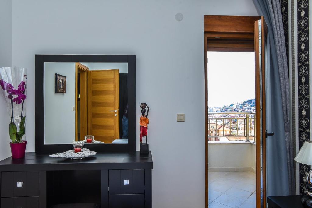 Vistamar Hotel & Apartments - 11