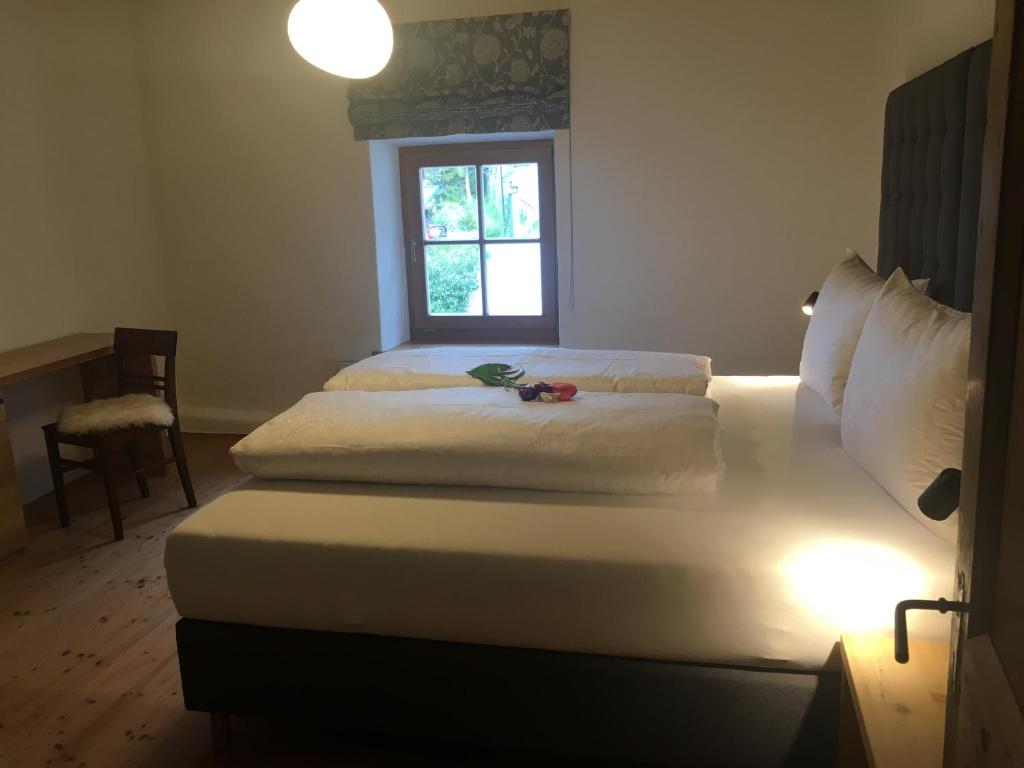 Posteľ alebo postele v izbe v ubytovaní Apartment Der Riese