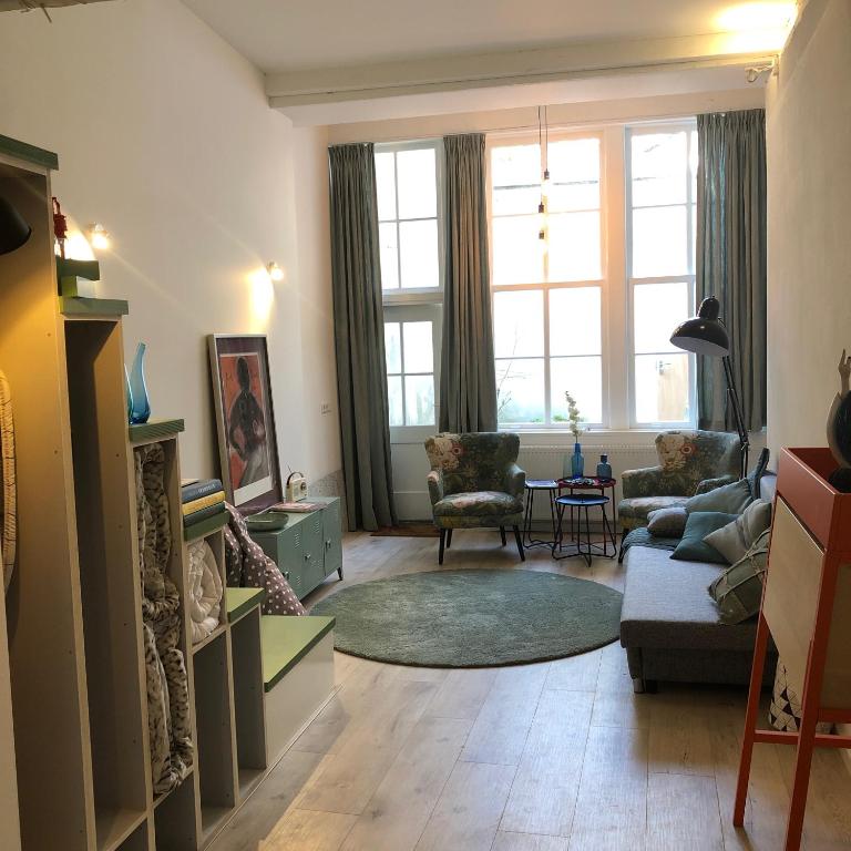 Luxe Toplocatie Monument Hartje Centrum Dordrecht 2 Badkamers 2 Keukens Tuintje 10 Personen Dordrecht Aktualisierte Preise Fur 2021