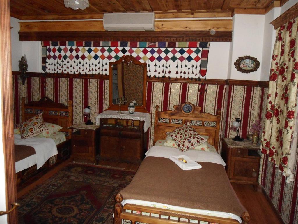 Homeros Pension & Guesthouse - Chambre Lits Jumeaux