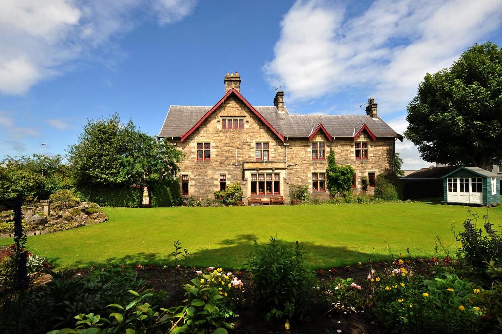 A garden outside St Michaels Guest House