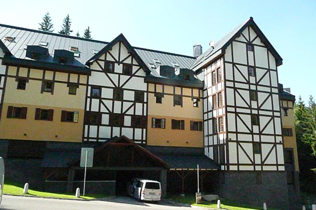 Budova, kde se apartmán nachází