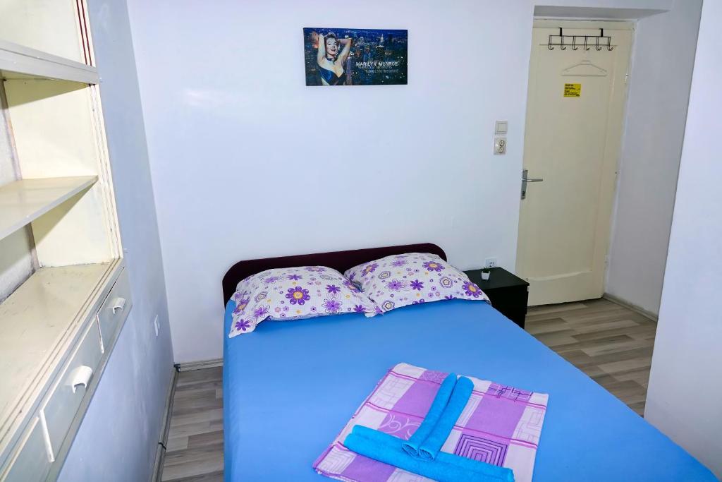 Postel nebo postele na pokoji v ubytování Lux Dalmatia I & R