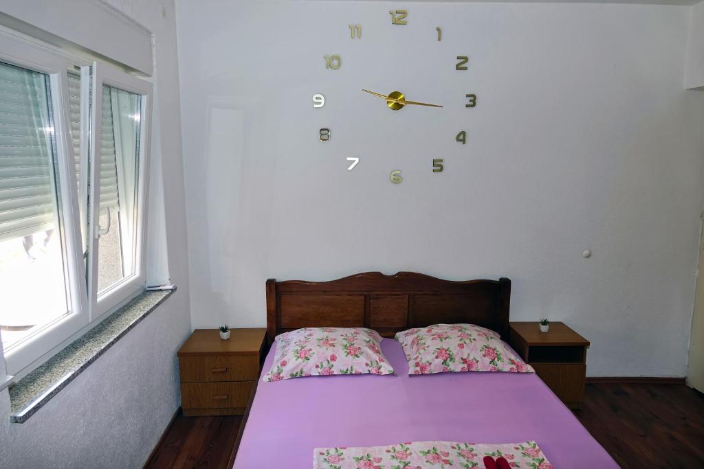 Postel nebo postele na pokoji v ubytování Lux Dalmatia I & R