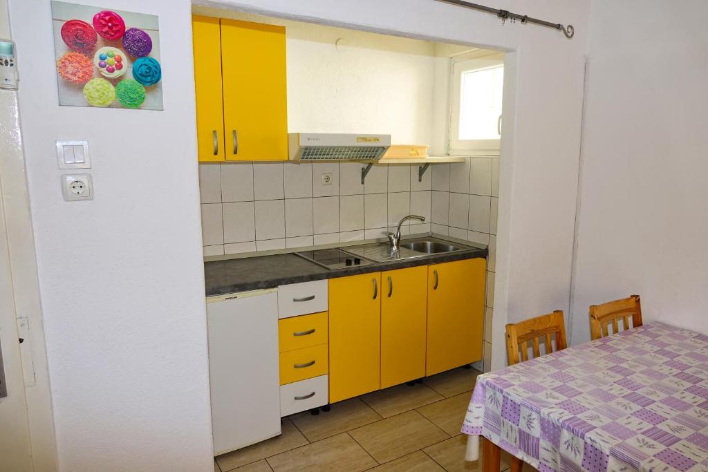 Kuchyň nebo kuchyňský kout v ubytování Lux Dalmatia I & R