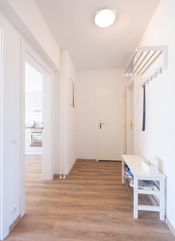 Apartment Ksenija - One-Bedroom Apartment