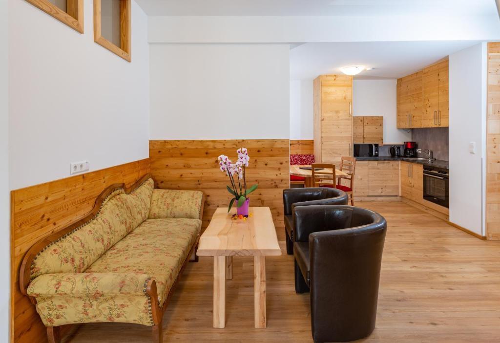 Sport & Familienhotel Bärenwirt - Apartment With Terrace