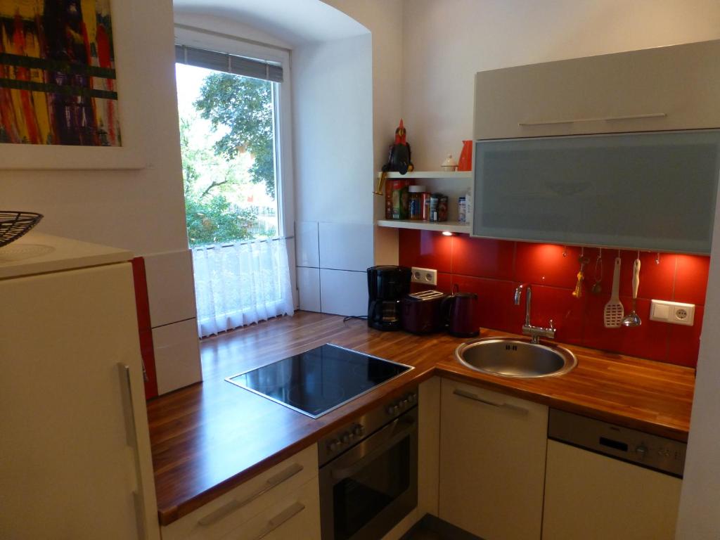 Kuchyň nebo kuchyňský kout v ubytování Ferienwohnung Lienz Egger