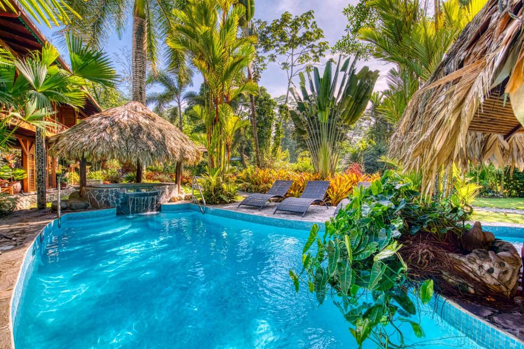 Bazén v ubytování Hotel Banana Azul - Adults Only nebo v jeho okolí