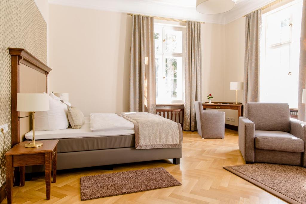 Hotel Villa Altenburg - Luxe Tweepersoonskamer