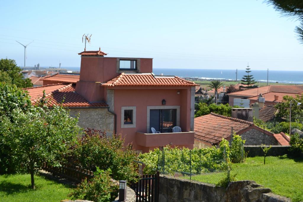 Casa pequeña con vistas al océano en Quinta do Real - Casa de Campo en Viana do Castelo