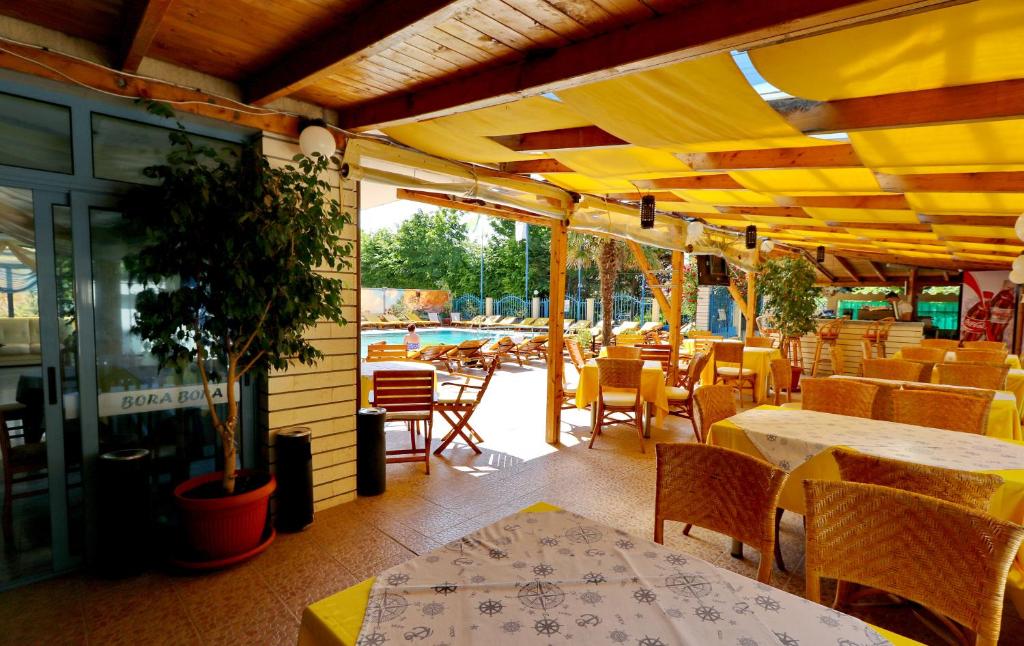 Restaurace v ubytování Bora Bora Hotel