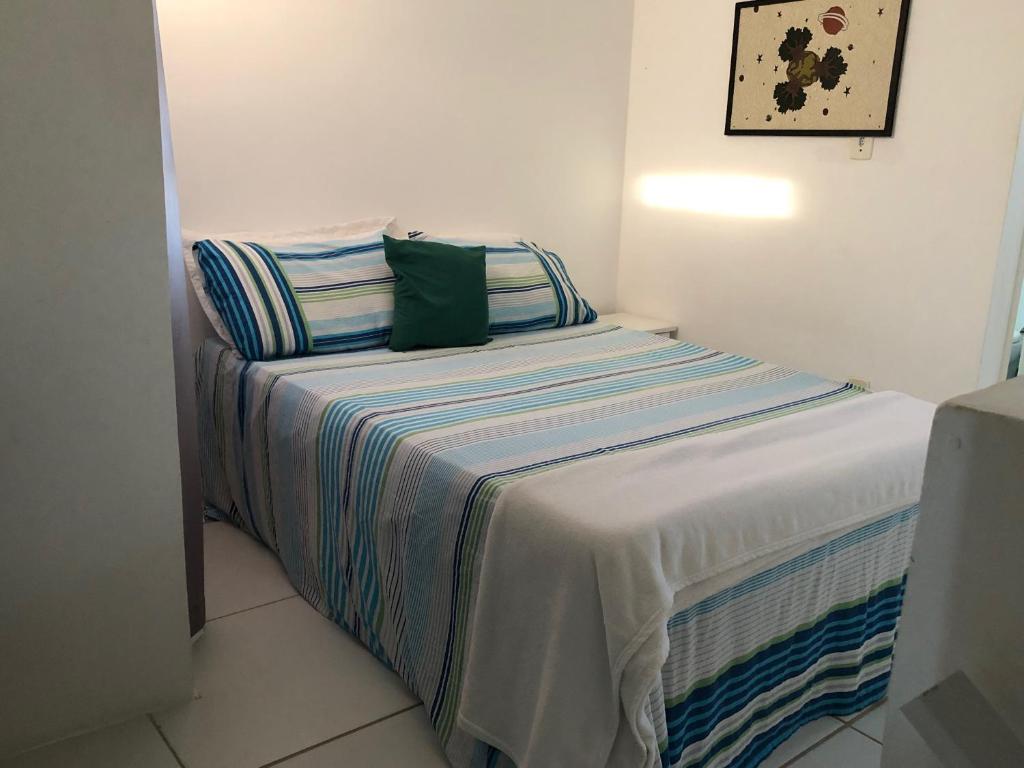  Condomínio com Apartamentos a Beira Mar