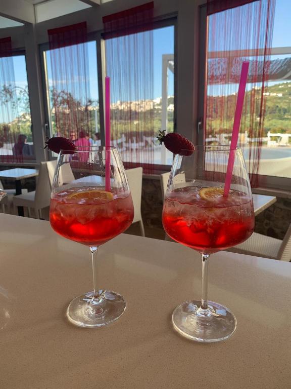 Napoje w obiekcie Max Luxury Suite - Servizio Spiaggia Inclusa