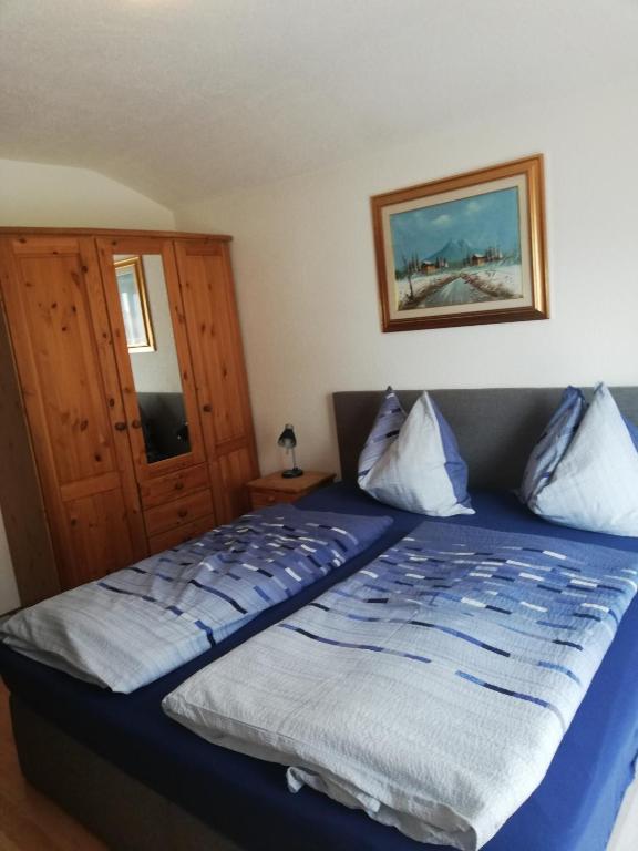 Haus Georg - Double Room With Private Bathroom
