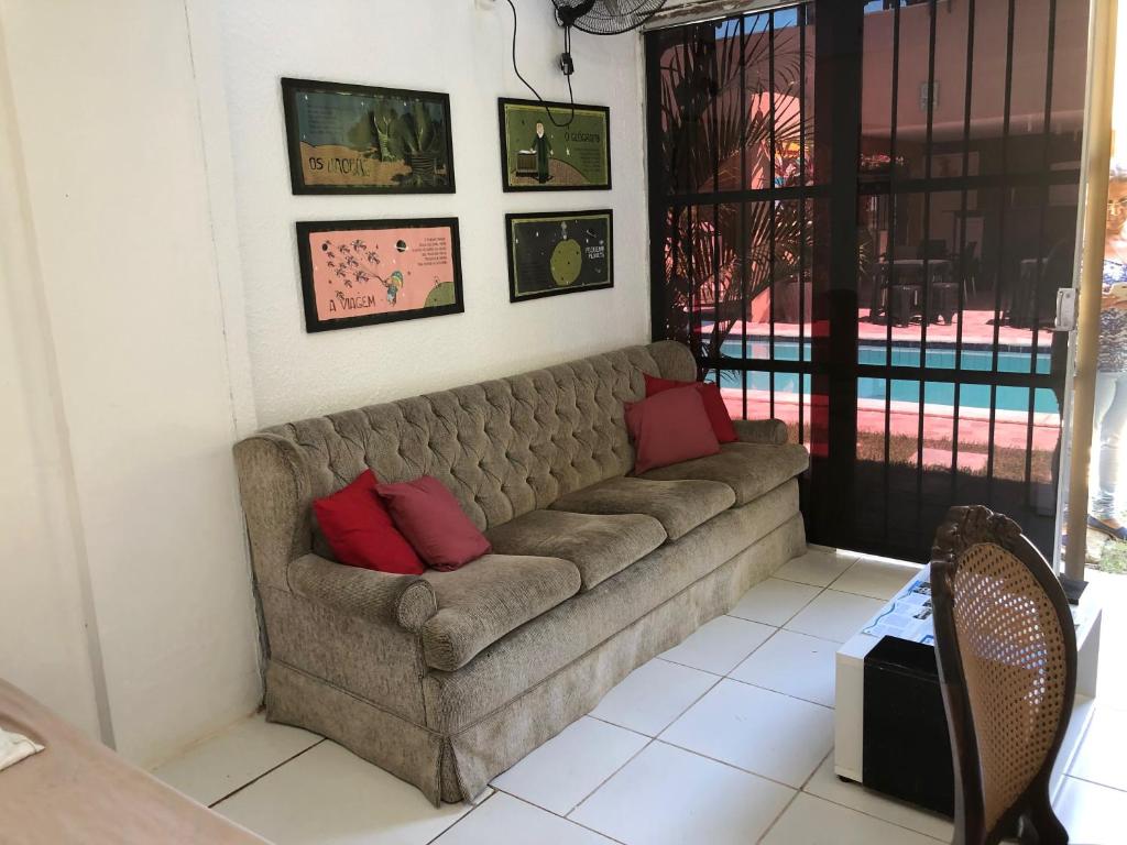  Condomínio com Apartamentos a Beira Mar