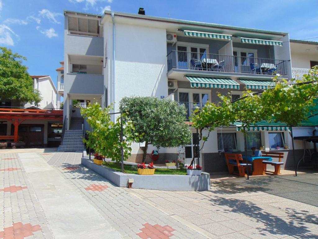 Budova, kde se apartmán nachází